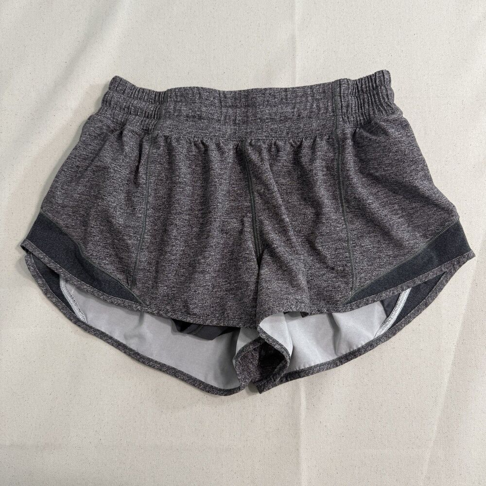 Lululemon Hotty Hot Shorts Size 6 Gray Low Rise Lined 2.5” Inseam Athletic